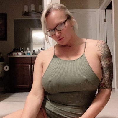 #NewProfilePic https://t.co/k8fI0ta3Hd<a href="/tag/newprofilepic"class="tags">#NewProfilePic</a>