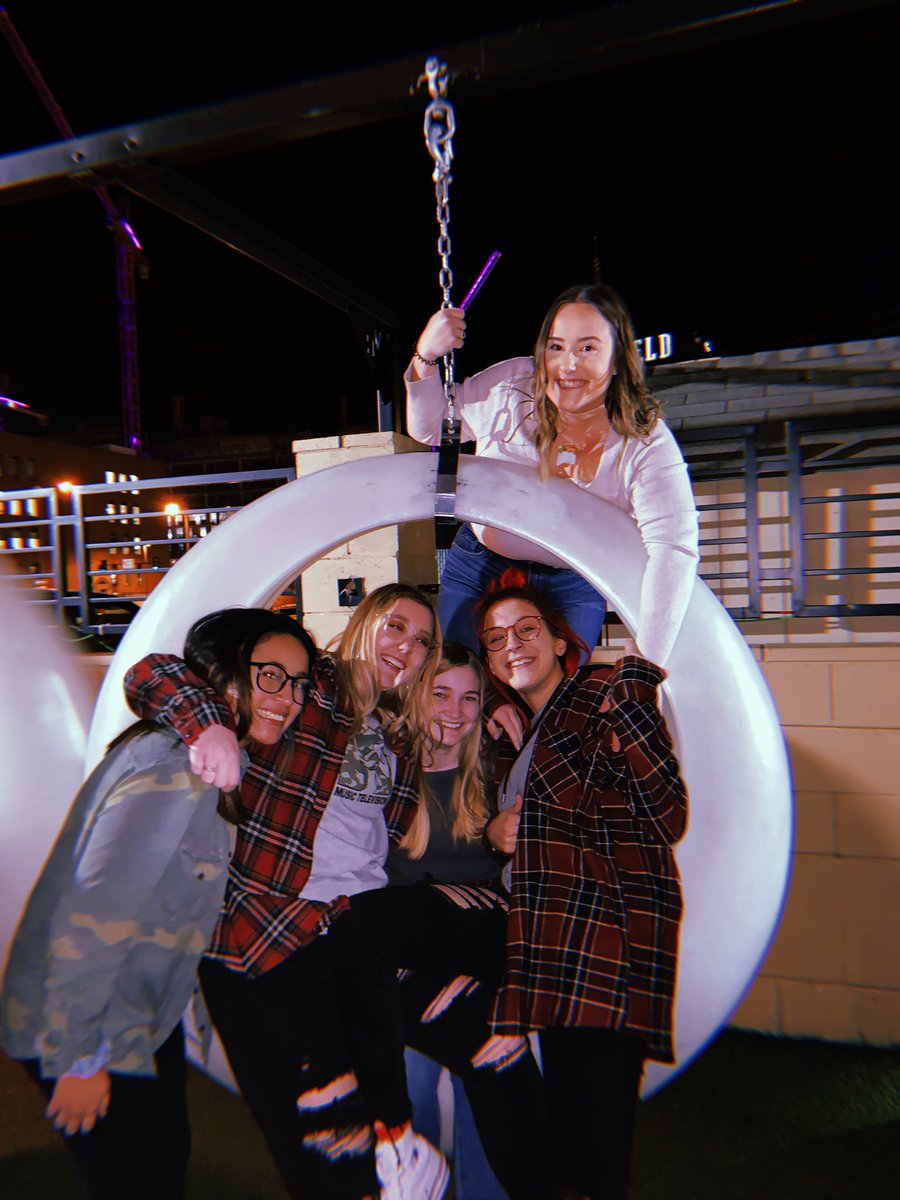 alexia_vail's tweet photo. i love my friends. 

@emily__wise 
@MaddiGault 
@aavila98_ https://t.co/GkcoIWbaZ9