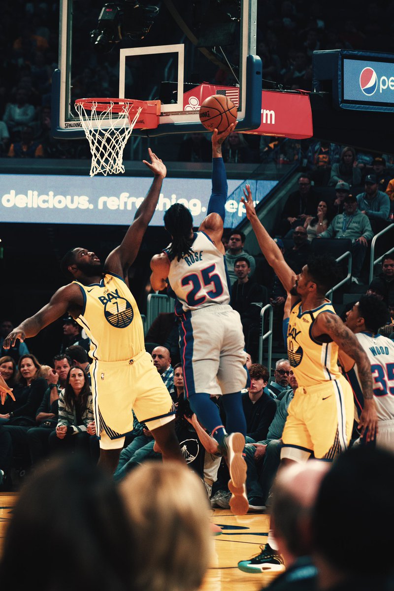 YazooMotif's tweet image. He’s given so much to the game. 

🌹@drose 

📸: @YazooMotif