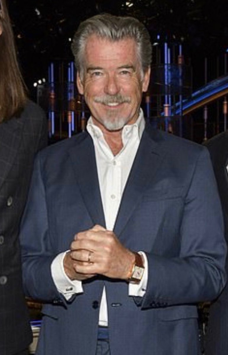 LaterLinds's tweet photo. Why does Pierce Bronson look like sexy colonel sanders with lasik? #goldenglobes2020 #GoldenGIobes https://t.co/yoH8cK7I9T