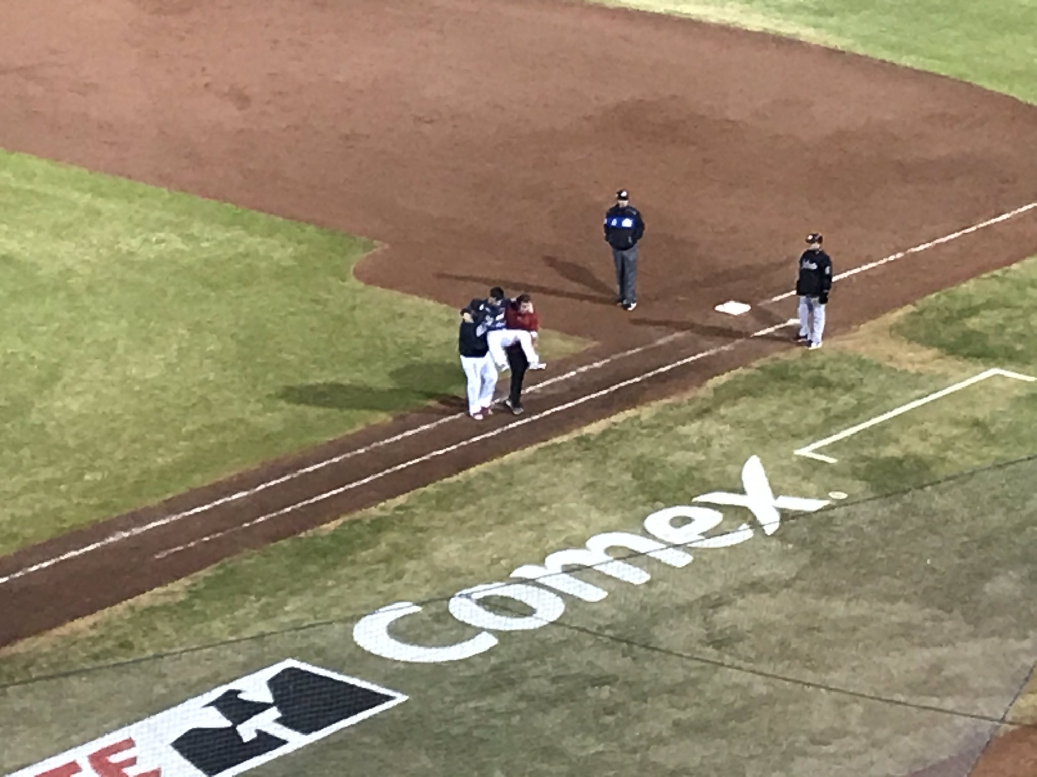 Lesión Leo Heras Águilas de Mexicali playoffs temporada 2019-20