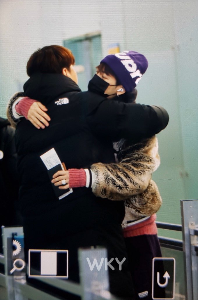 328ways_'s tweet photo. 200106 ICN
💕💕💕💕💕
#jackson #jacksonwang #王嘉爾 #왕잭슨
#got7    #갓세븐 https://t.co/e1ecXTy5Eu