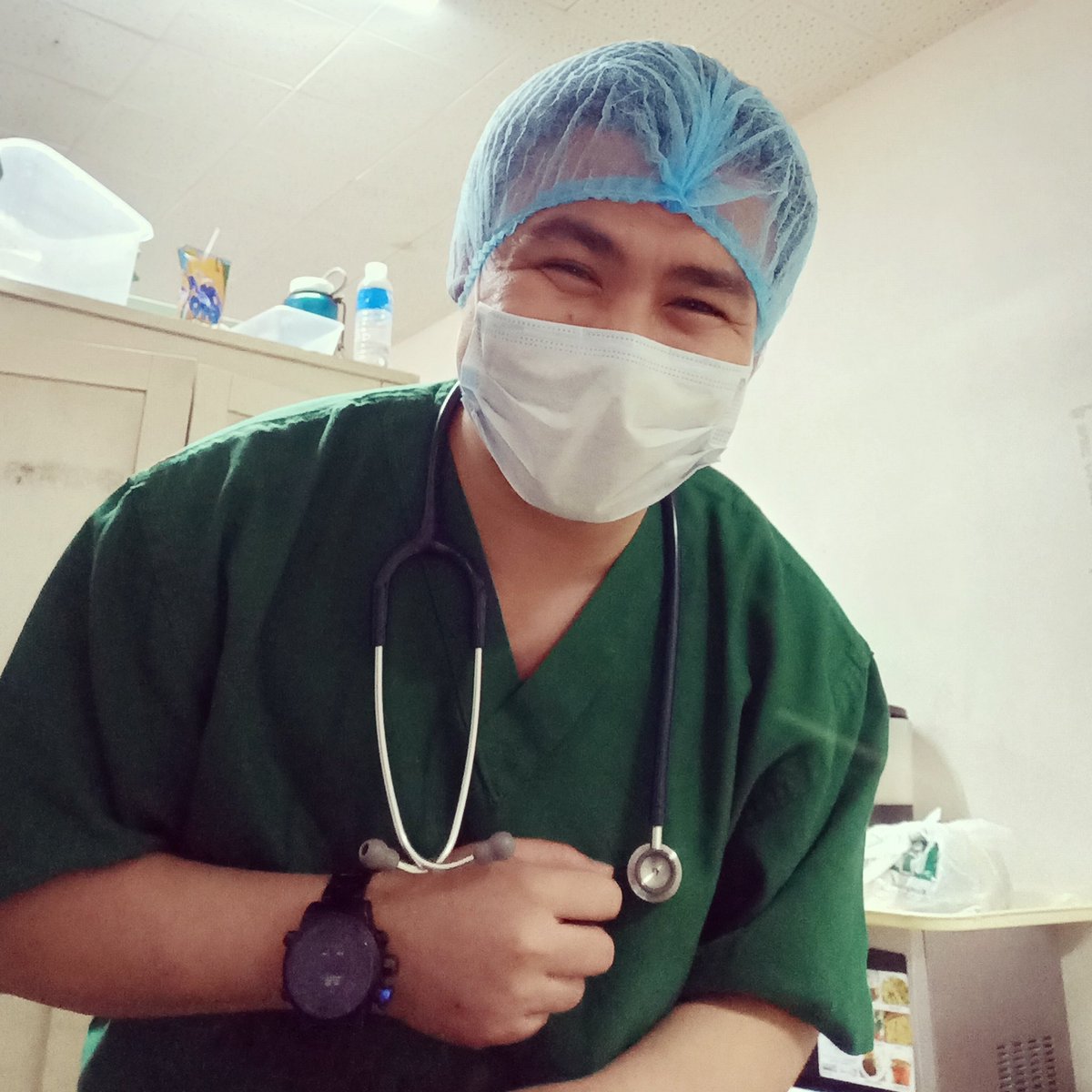 docjepoy69's tweet photo. Sorry to stop your scrolling.
And sorry to give you the harsh reality.

You've made yourself become too available.
Too generous. Too easy. 
People like that wouldnt give value to something they get for free.... #MondayMema #MondayVibes #IntraOP 💪🦸😂😁👌❤️👍 https://t.co/2NEoWGkSGZ