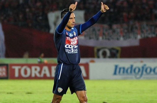 AlifioWirya's tweet photo. Welcome back Timo
#singotimo
#timomundurtimbangloroati
#maitimomalangraya
#ultrastimo https://t.co/HFCg0177tA