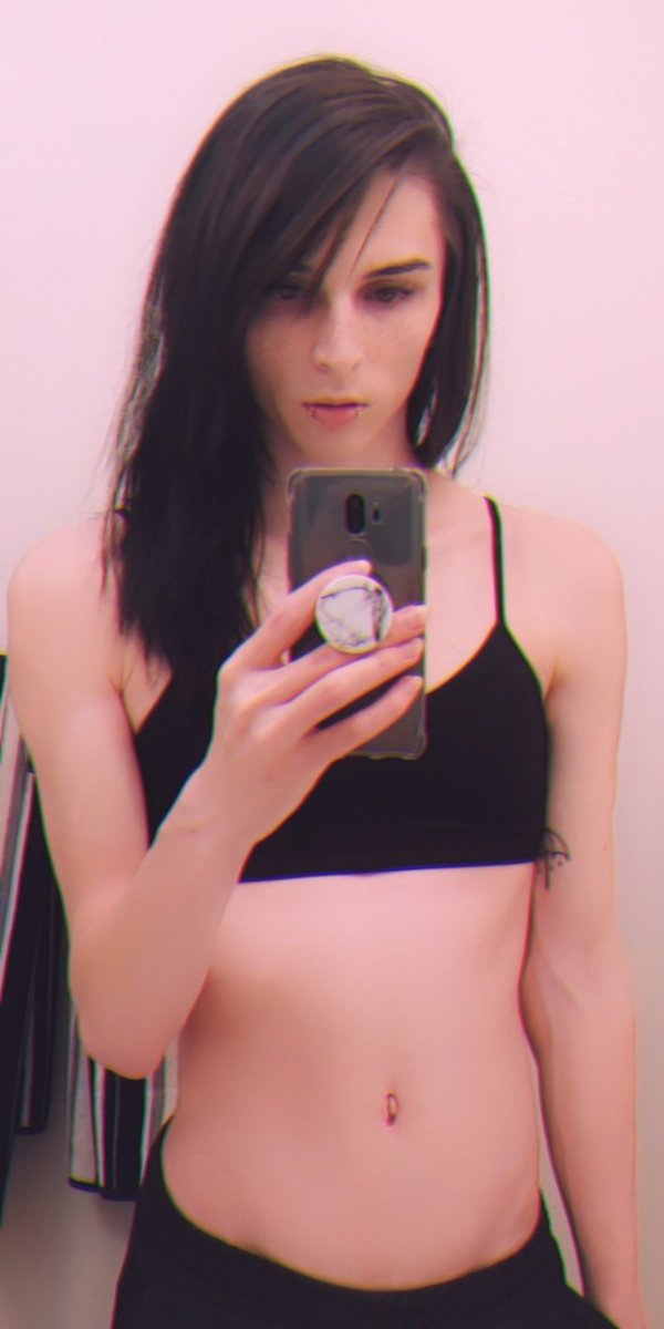 hex_sad's tweet image. I'm alive I've just been needing to focus on personal relationships and new jobs and court and bs so keeping up with sw is almost impossible and dealing with dm requests gives me anxiety so I avoid Twitter lately. But existing content remains for sale so yeah sorry