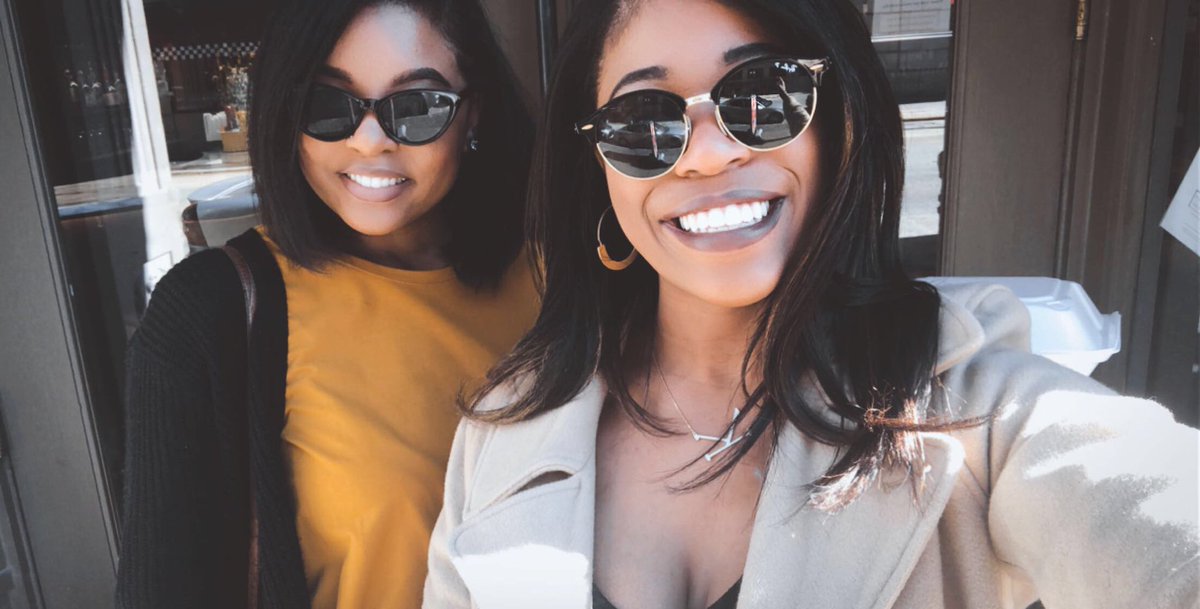 KelseiKing's tweet photo. brunch has become my all time favorite thing with these girls ❤️🥂 #sundayfunday #2shotsofvodka #melaninpoppin https://t.co/U9DIkSx9JD