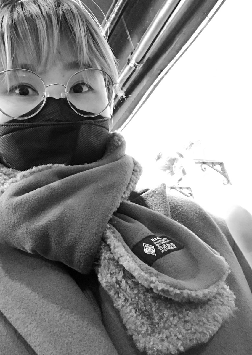 onlyBTS_withRM's tweet photo. 히히 따뚯해
#김데일리 👍🏻
#diamondlayla #rm https://t.co/b7Wbko2LR4
