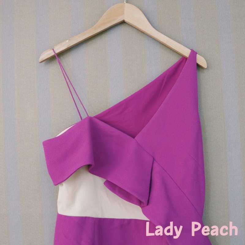Ladypeachstore's tweet photo. #พร้อมส่ง ชุดออกงาน แบรนด์ MILIN สีม่วง ไซส์ US 6 ตัดต่อผ้าแต่งสีครีม ทำให้ดูมีทรวดทรง ดีเทลผ้าด้านข้าง ช่วยทำให้เรียวขาดูเพรียวยาว 

🍑 ราคา 500 บาท 🍑

📌 สินค้ามือ 2 สภาพนางฟ้า

#ชุดออกงาน #ชุดราตรี #MILIN #ส่งต่อเสื้อผ้า #เสื้อผ้ามือสอง #ชุดออกงานมือสอง #งานเลี้ยง #สังสรรค์ https://t.co/Kq2E6IEltq