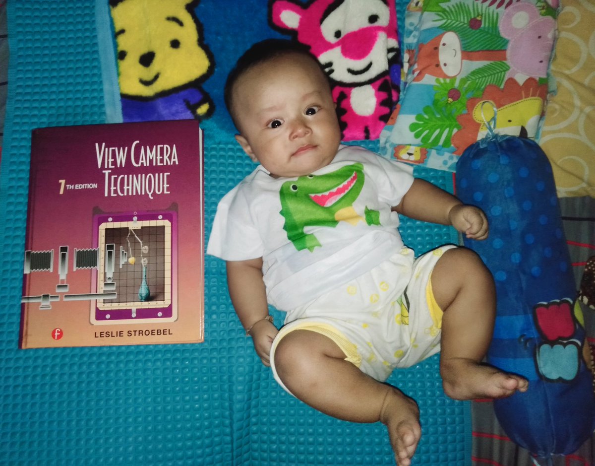 silarakhito's tweet image. Bebi Al di swing 35° untuk menpdtkan dept of field lebih luas dengan aperture besar. #viewcamera #largeformatcamera #ingetjamanbelajarfotografiitusulit