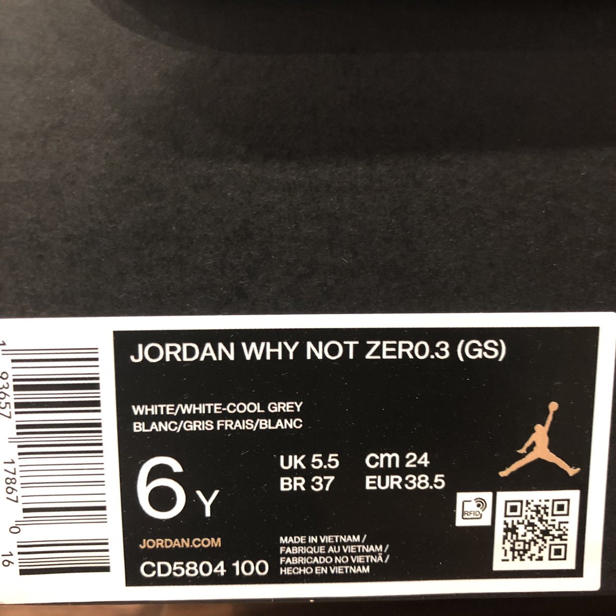 dubkicks00's tweet photo. JORDAN WHY NOT ZER0.3(GS)
US_6Y cm_24
WHITE/WHITE-COOL GREY
CD5804 100
#BasketBallKicks #NiceKicks #MyCollection #KicksCollection #AirJordan #AJ #Jordan #Nike #NikeBasketBall #dubkicks00 https://t.co/binvJQPJrS