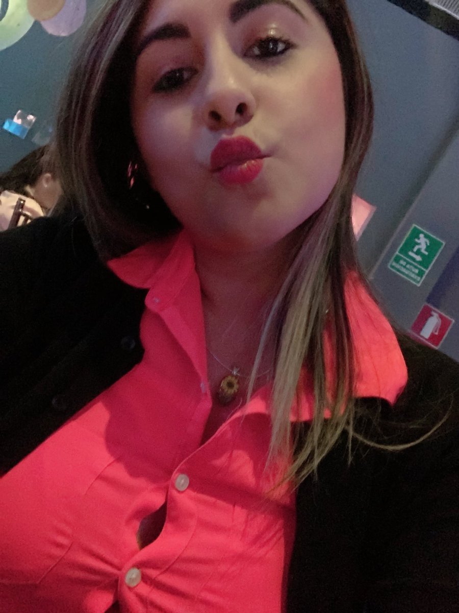 veroBarriios's tweet photo. Girls problems 🤦🏻♀️ #boobsproblems https://t.co/1CrIyGXAeq