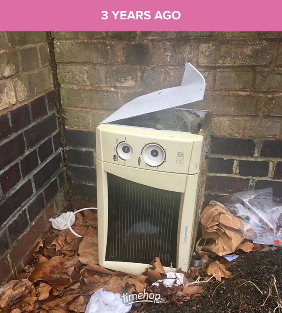 WeeMissBea's tweet image. Today is the 3 year anniversary of the day I found this laughing microwave. #ThreeYears #TimePasses