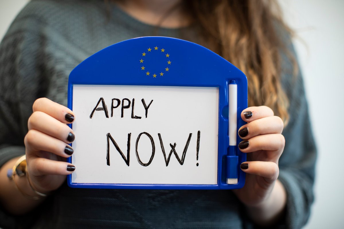 Looking for a life-changing experience in 2020?
Applications for traineeships starting in October at the European Commission are now open!
More info here → ec.europa.eu/stages/