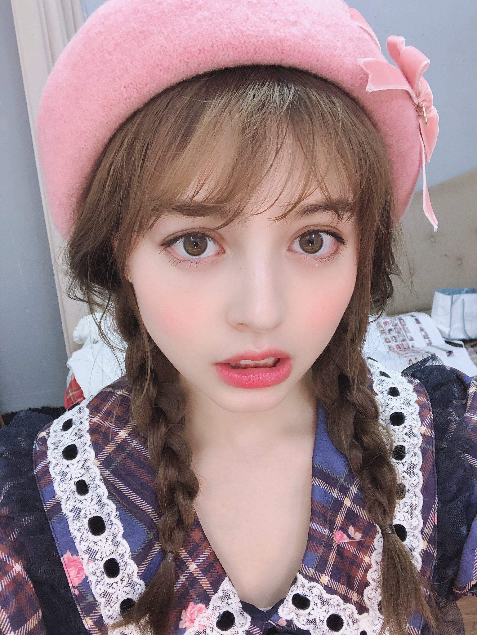 しろつめ 我の推しが オオカミちゃんにでて人気が出過ぎて少し寂しいtt 加藤ナナ グンマー オランダとのハーフ T Co Ja0jf5xtlb Twitter
