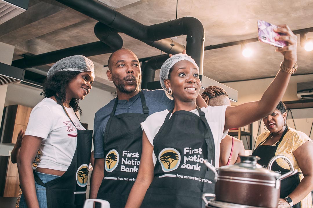 firstnatbankgh's tweet photo. It was a fantastic time with @MukasiChic and @TheLazyMakoti at the South Meets West Cooking Masterclass. We had fun learning how to make Chakalaka relish, Peppermint crisp tart and more. Like this post, if you want to be part of our next Masterclass.
-
#CookingMasterclass https://t.co/oDtq7g0eAe