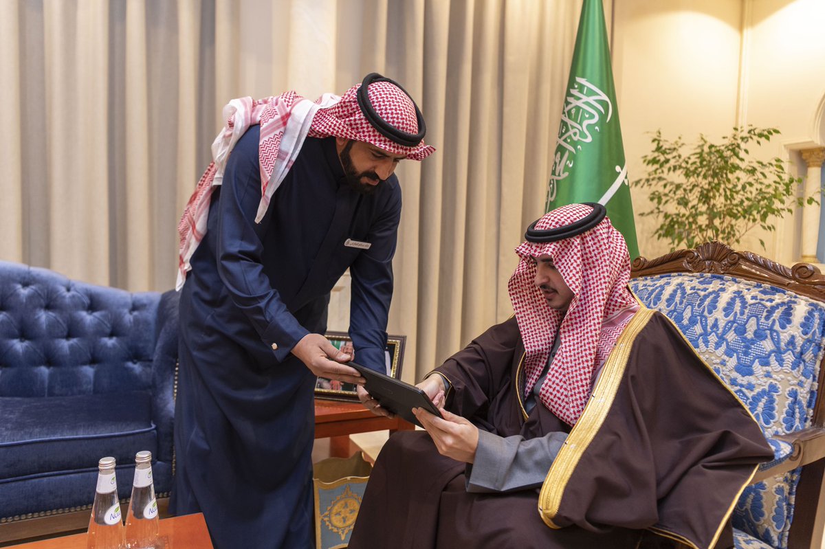 entle66's tweet photo. سمو أمير #الجوف يستقبل رئيس وأعضاء فريق #بدعمكم_نتميز 
ويتسلم التقرير السنوي 
https://t.co/buuFjqVsFN https://t.co/2SceHpb8iF https://t.co/dEGefTFpAv