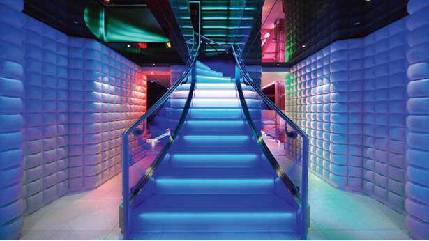 Our well-versed and dedicated team can propose the right light for any activity or mood you can expect to experience 🔱

#vbhfrance #antibes🇫🇷 #livingtechnology #vanbergehenegouwen