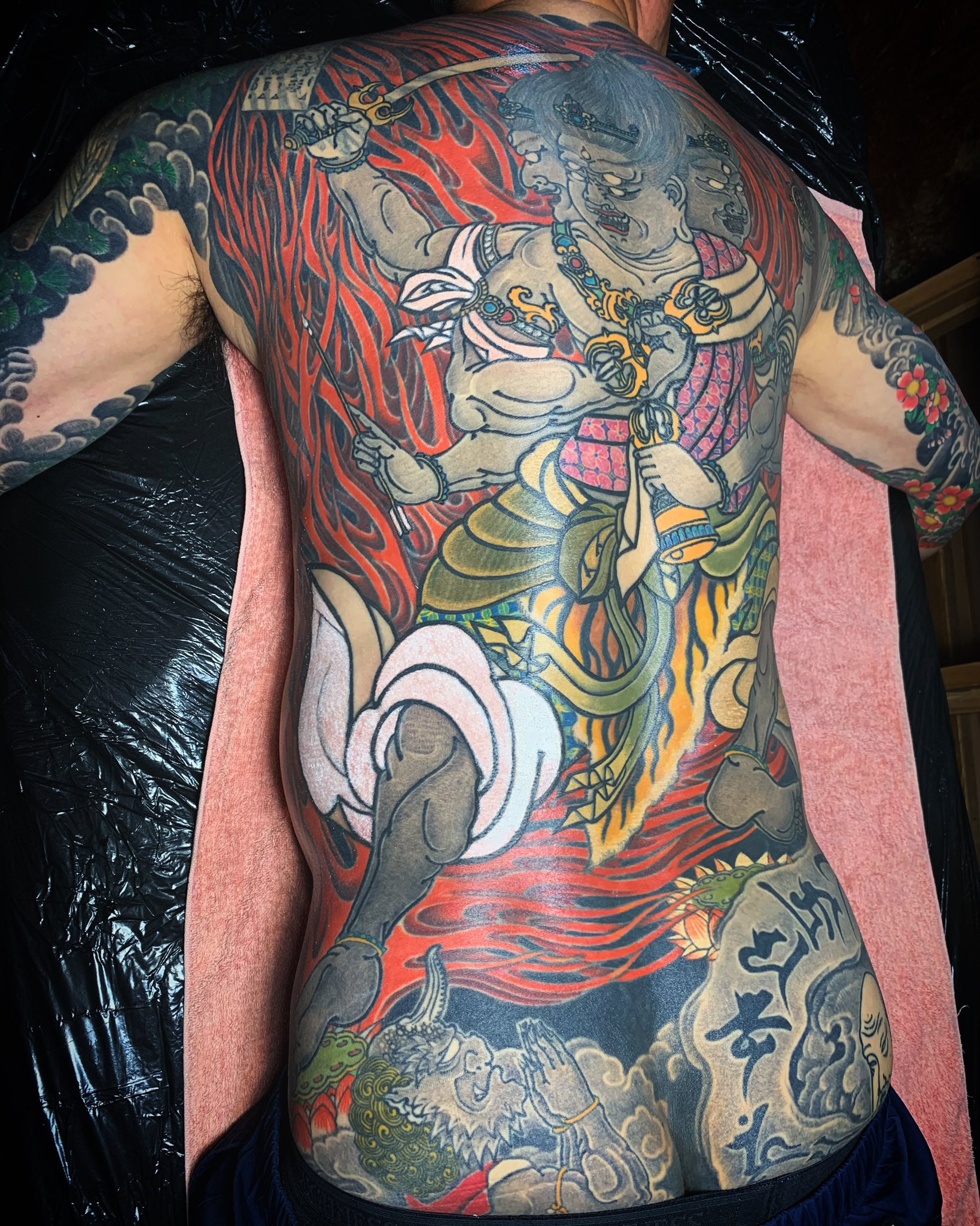 Twitter 上的kensho Traditional Japanese Tattoo Tebori All Shade And Color By Tebori In Progress Kongo Yasha Myoo 筋彫り マシン色 暈し 手彫り金剛夜叉明王 Kurosumitattooink Kurosumi