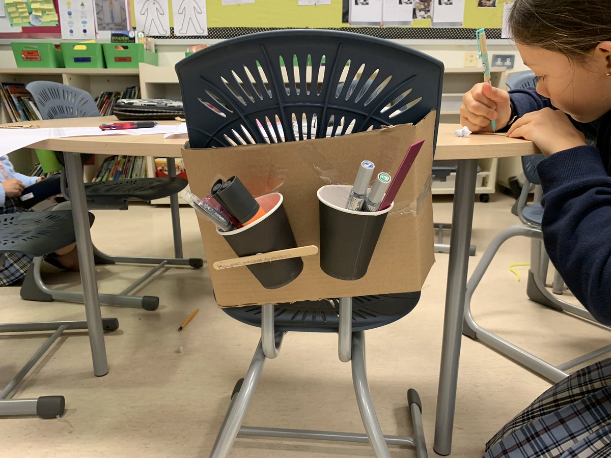 mrkpyp's tweet image. First day back and #rapidprototyping continues in Y3. Ss are completing a #designthinking warm up. They interviewed their Ts to learn more about a stationary problem in class. Next, Ss will go on a #problemfinding hunt to find goods/services at #VSAHKG which can be enhanced.