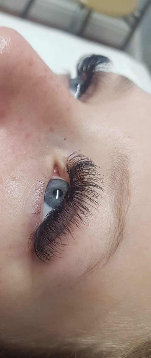 HandBGlamour's tweet photo. Stunning Lashes Only £40 throughout January #bargin #lashextensions https://t.co/IL7cscJByV