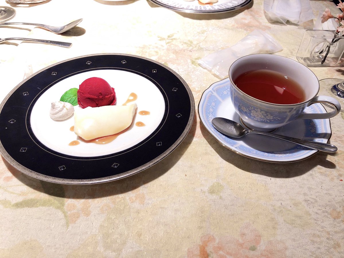 izmint_'s tweet photo. 今日から仕事始め！ってことで、すでに憂鬱な人もいるかと思います(´･ω･`)
これを見て、少しでも活力になればと思います(´･ω･`)←

#スイーツ
#sweet https://t.co/ZY3Rl2mRPs
