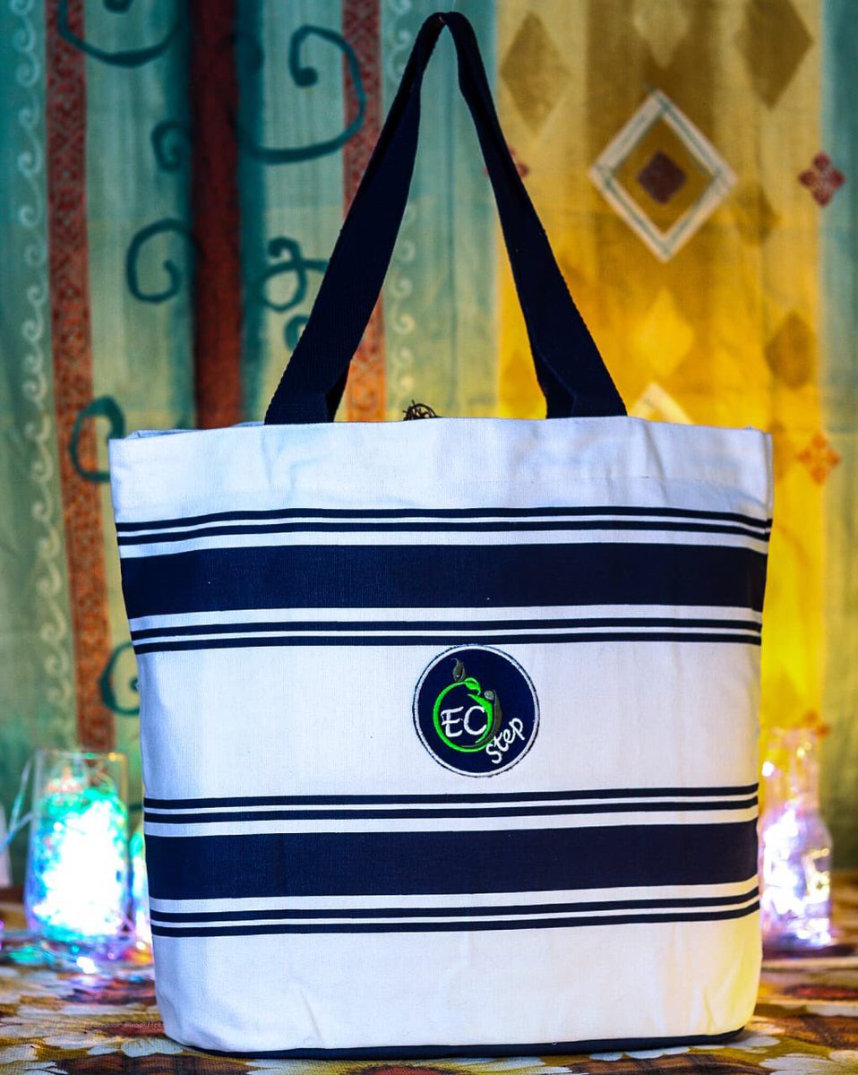 PakistanEco's tweet photo. Another elegant design from the First Edition of BYOB --Only a FEW PIECES LEFT

Code: DTM-012

Medium Grocery/ shopping  Bag--For All your needs in a retail shop

Available in Canvas- Deep Blue-white  stripes

Limited pieces

for price: WhatsApp 0331-2248882 https://t.co/mi7QrzXikX