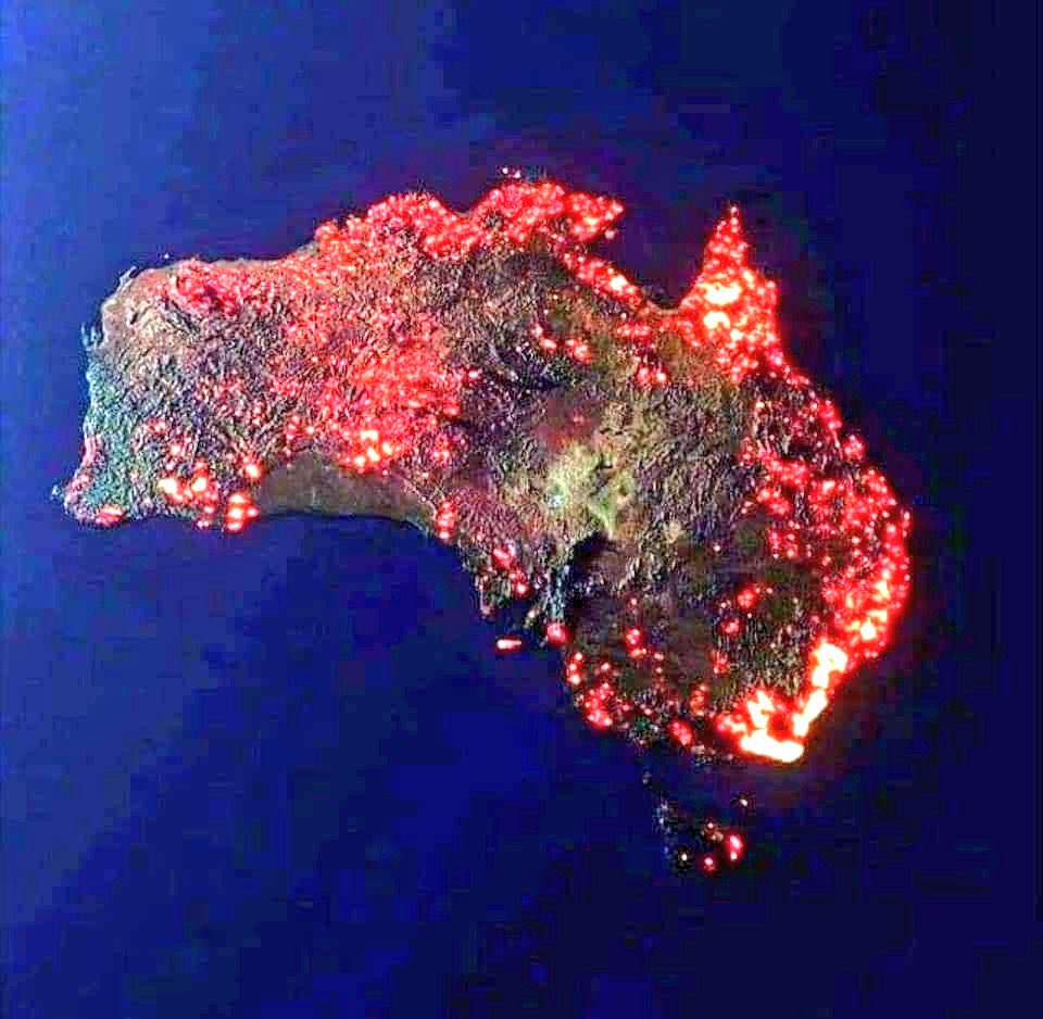 В изоляции австралия. Пожары в Австралии 2020 из космоса. Австралия пожары 2020 со спутника. Пожар в Австралии со спутника. Пожар в Австралии 2020 с космоса.
