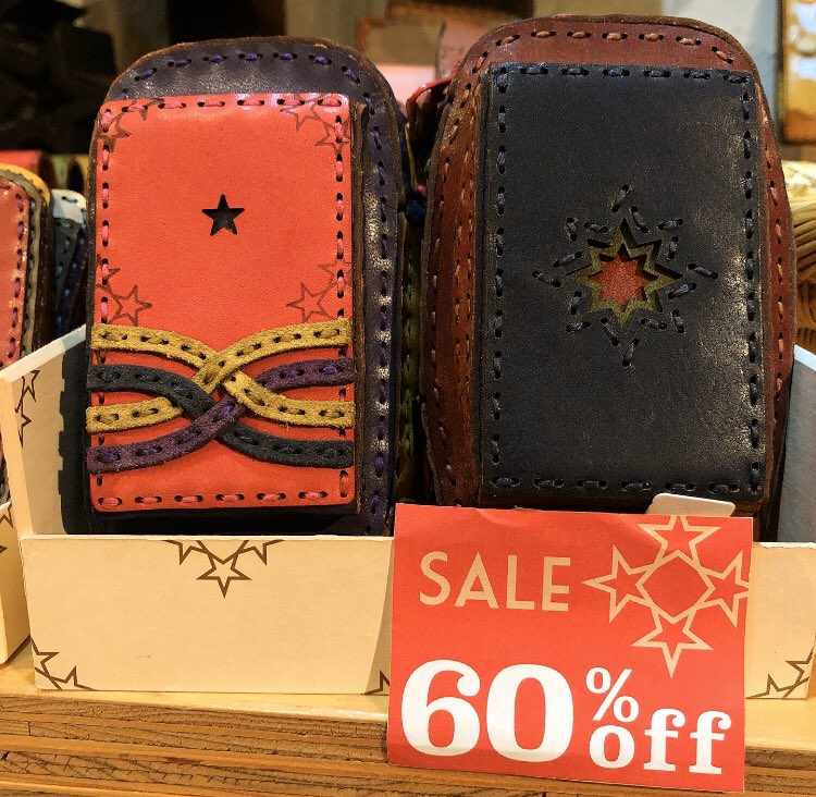 ojaga_tachikawa's tweet photo. .OUTLET SALE
iQOSケース 60%off！
デザインにもよりますが、
📌¥15,800 → ¥6,952
📌¥16,800 → ¥7,392
めちゃくちゃお買い得です！
#iqos #iqos2 #iQOS #ojaga #ojagadesign #オジャガ #オジャガデザイン #革製品 #革小物 #ハンドメイド #レザー #手縫い #手染め #立川 #アイコス #電子タバコ https://t.co/AY9l9vOPZG