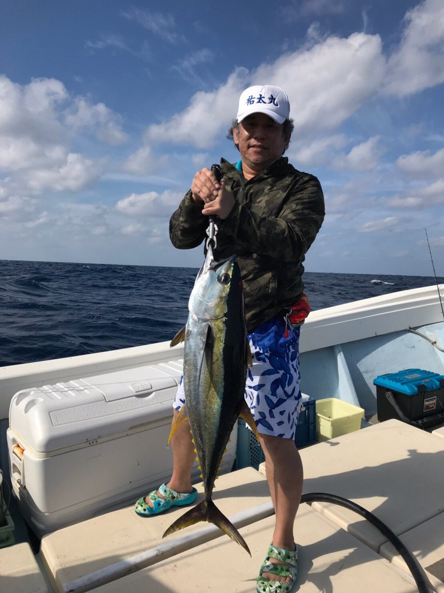 昨日の釣行🎶
ダイバンカツオ良いサイズが釣れました^ - ^

＃ダイバンカツオ
＃久米島