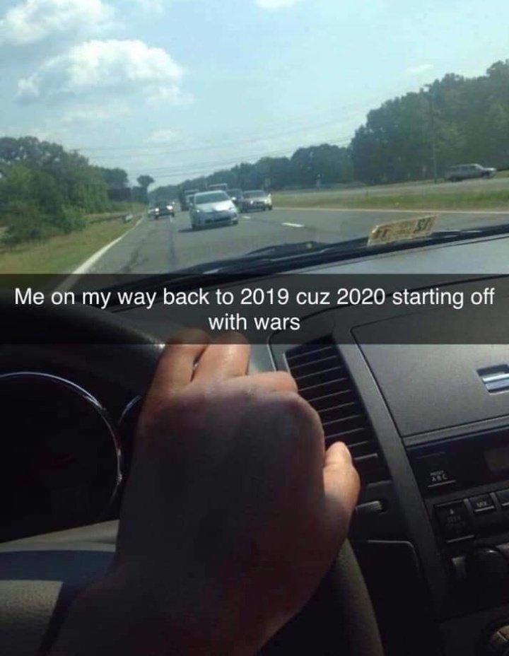 liicmob's tweet photo. Errbody go back Issa trap 🏃💨
#WWIIl #WW3 #ww3memes #ww3
#2020meme #2020SoFar #memesdaily #MeToo https://t.co/QjKIezppyF