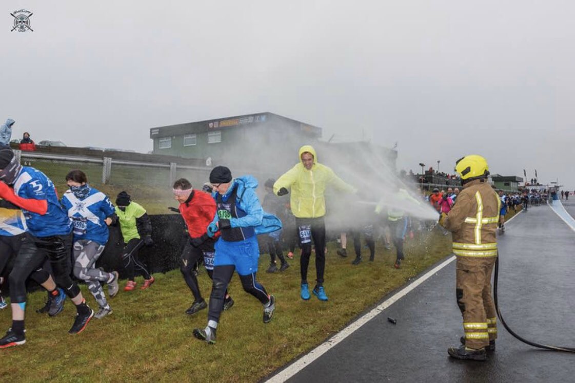 Some of the official photos 📸 from the awesome <a href="/MacTuffOCR/">MacTuff</a> 15km obstacle course race yesterday. The race kicked off with a pipe band 🏴󠁧󠁢󠁳󠁣󠁴󠁿, then a hosing down from the fire brigade 🚒 💦. Huge shout out to all of the amazing race marshals and event organisers! It was amazing.