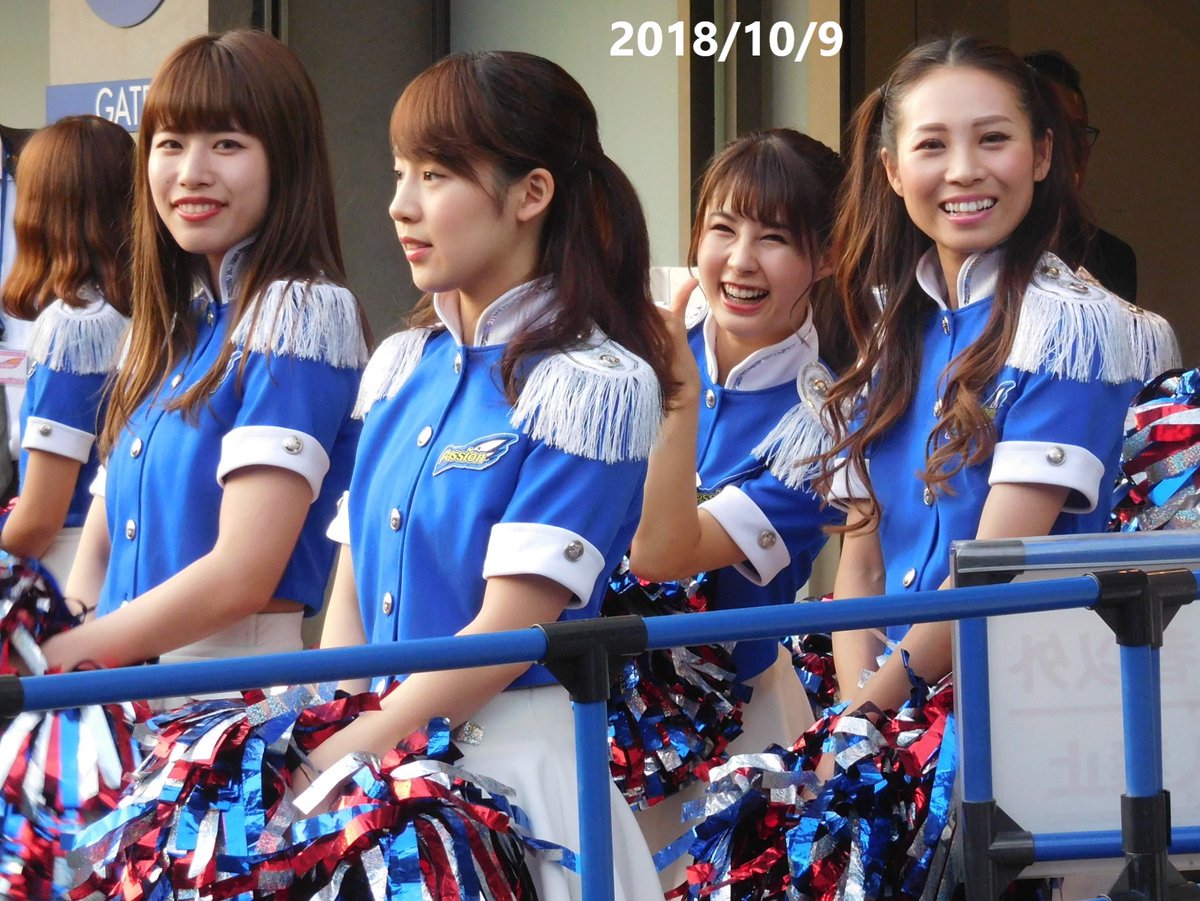 SACHI_LIVE's tweet photo. 2018/10/9 ①
レギュラーシーズン神宮最終戦
あなたがいて 私がいて
ほかに何もない…
#swallows #passion2018 #2HIMI #passion2019
#二重唱 #デュエット #岩崎宏美
じゅら先輩と ゆい先輩には
二人の仲を よくからかわれたなぁ😅 https://t.co/1vpJqhjQiF