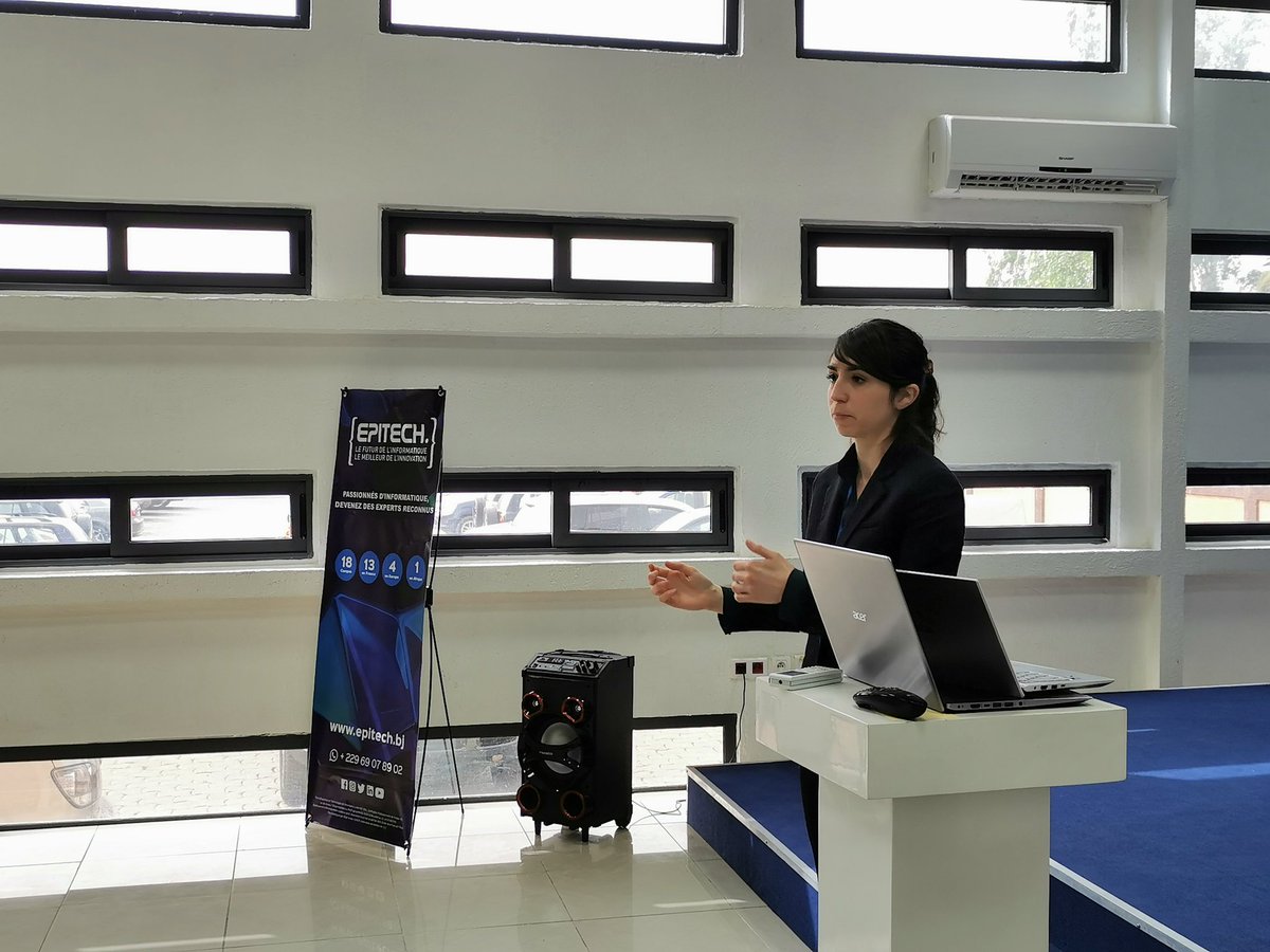 EpitechBenin's tweet image. Lancement de la #ProjectWeek2020 ce lundi matin avec #echOpen à Sèmè City.