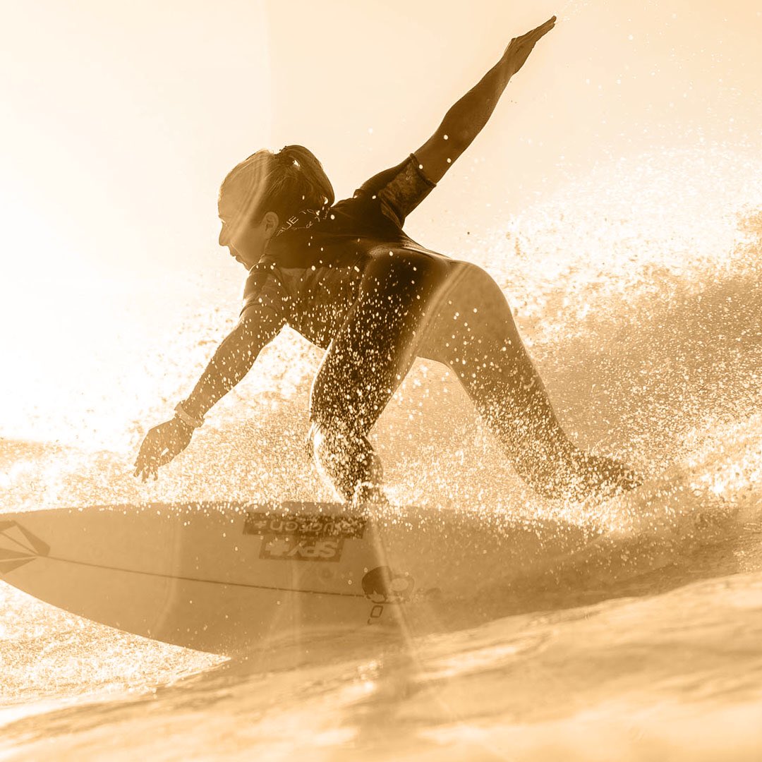 SkullcandyJapan's tweet photo. "Dope"なアスリートであるCocoHo @coco_ho の父はいつも彼女に海を語っていました。
"ベストなターンを実現するには、最高な波を待つ必要があるんだ"
新しい月のアスリートは果たしてどんなムードを表現していくかお楽しみに。
#feeldope #feelskullcandy #スカルキャンディー https://t.co/LrAgP0b8r8