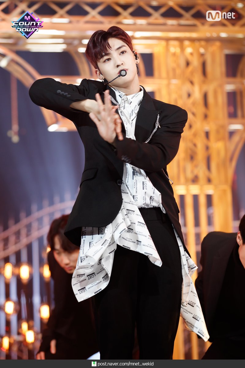 MnetMcountdown's tweet photo. 200102 #MCOUNTDOWN 현장포토
#비오브유(#B_O_Y) - #My_Angel ♬

📸 More Photos
https://t.co/6JoRj4Ljgh https://t.co/sRHSG4cLRh
