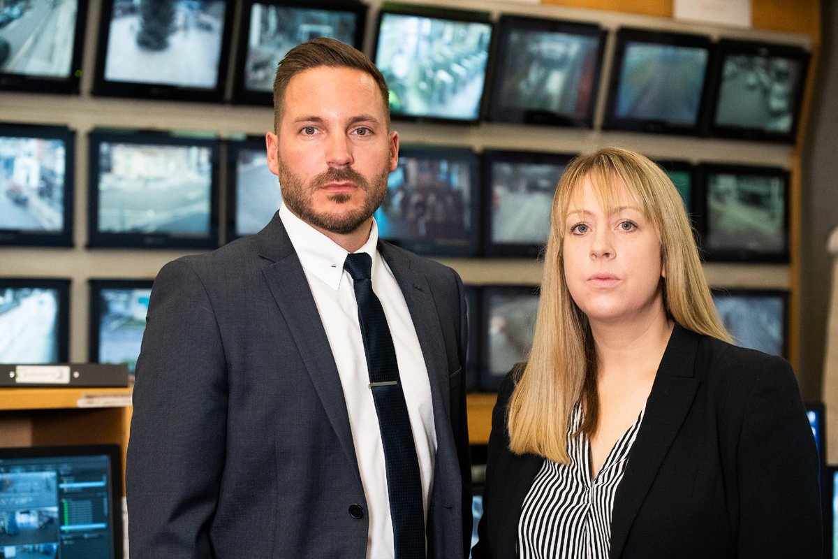 SurreyPolice's tweet photo. Have you ever considered becoming a detective?
We’re recruiting for our degree holders’ fast-track detective development programme. If you’ve got the determination to achieve justice for victims of crime apply: https://t.co/Y6Fj58GPJA

#policejobs #detectives #surrey #careers https://t.co/AIWCd6TI9n