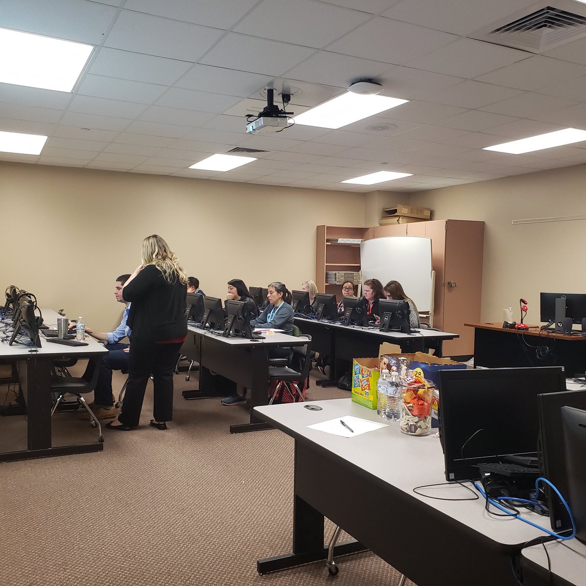 PearlandETS's tweet image. Learning #CanvasStudio with @twash_edtech
#lookingglassPD #PearlandTech 
@CanvasLMS @TurnerCCHS @PearUpPISD