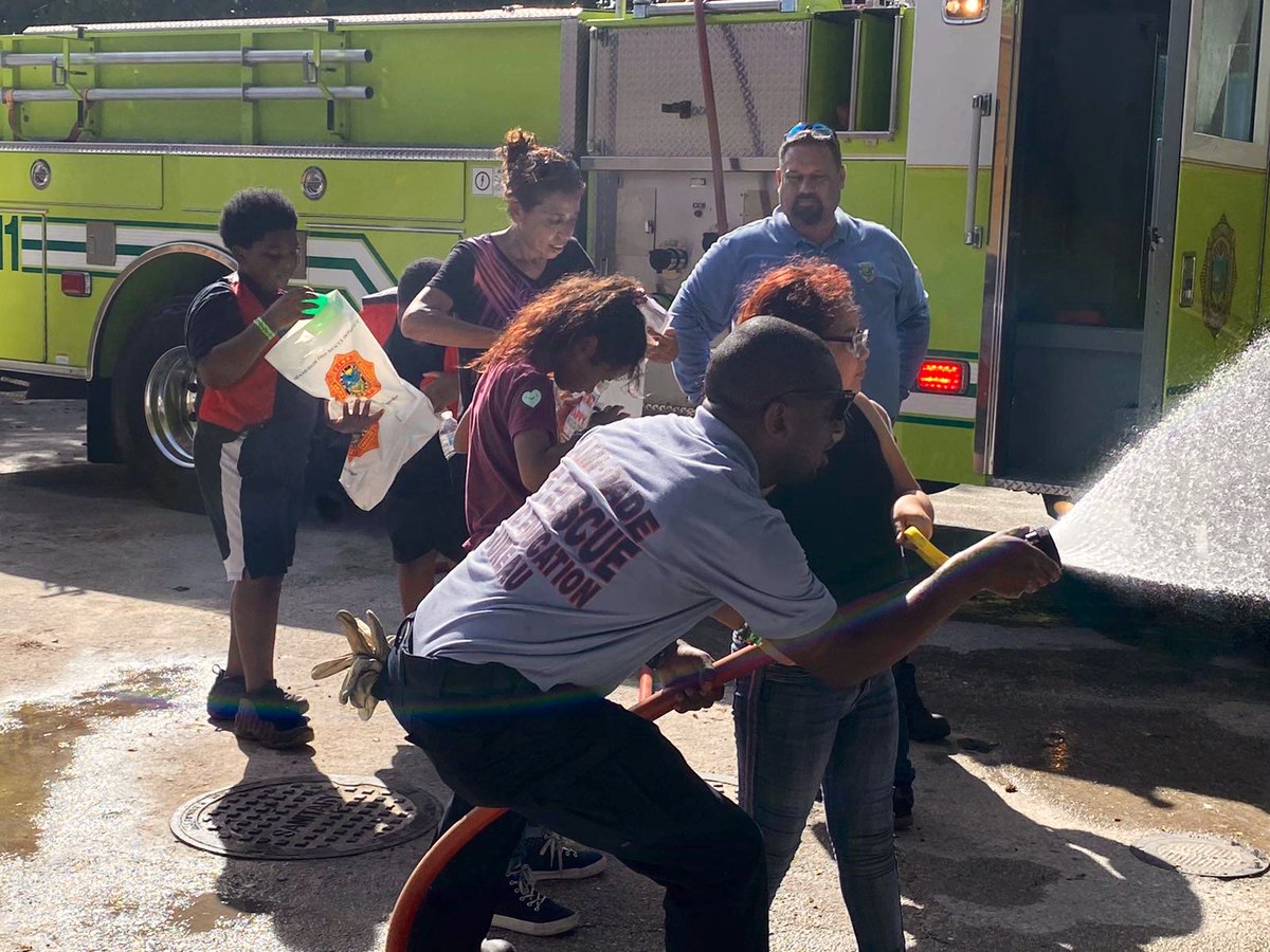 MiamiDadeFire's tweet image. On Saturday, #MDFR Fire Prevention took part in the Miami-Dade County Foster &amp;amp; Adoptive Parent Association’s Post-Holiday Party Celebration at Virginia Key. Thank you to everyone that came to the event! #MDFRInTheCommunity