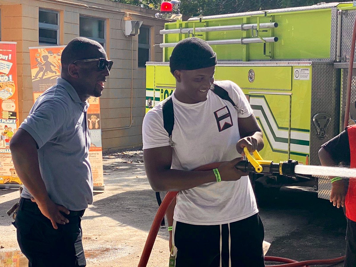 MiamiDadeFire's tweet image. On Saturday, #MDFR Fire Prevention took part in the Miami-Dade County Foster &amp;amp; Adoptive Parent Association’s Post-Holiday Party Celebration at Virginia Key. Thank you to everyone that came to the event! #MDFRInTheCommunity