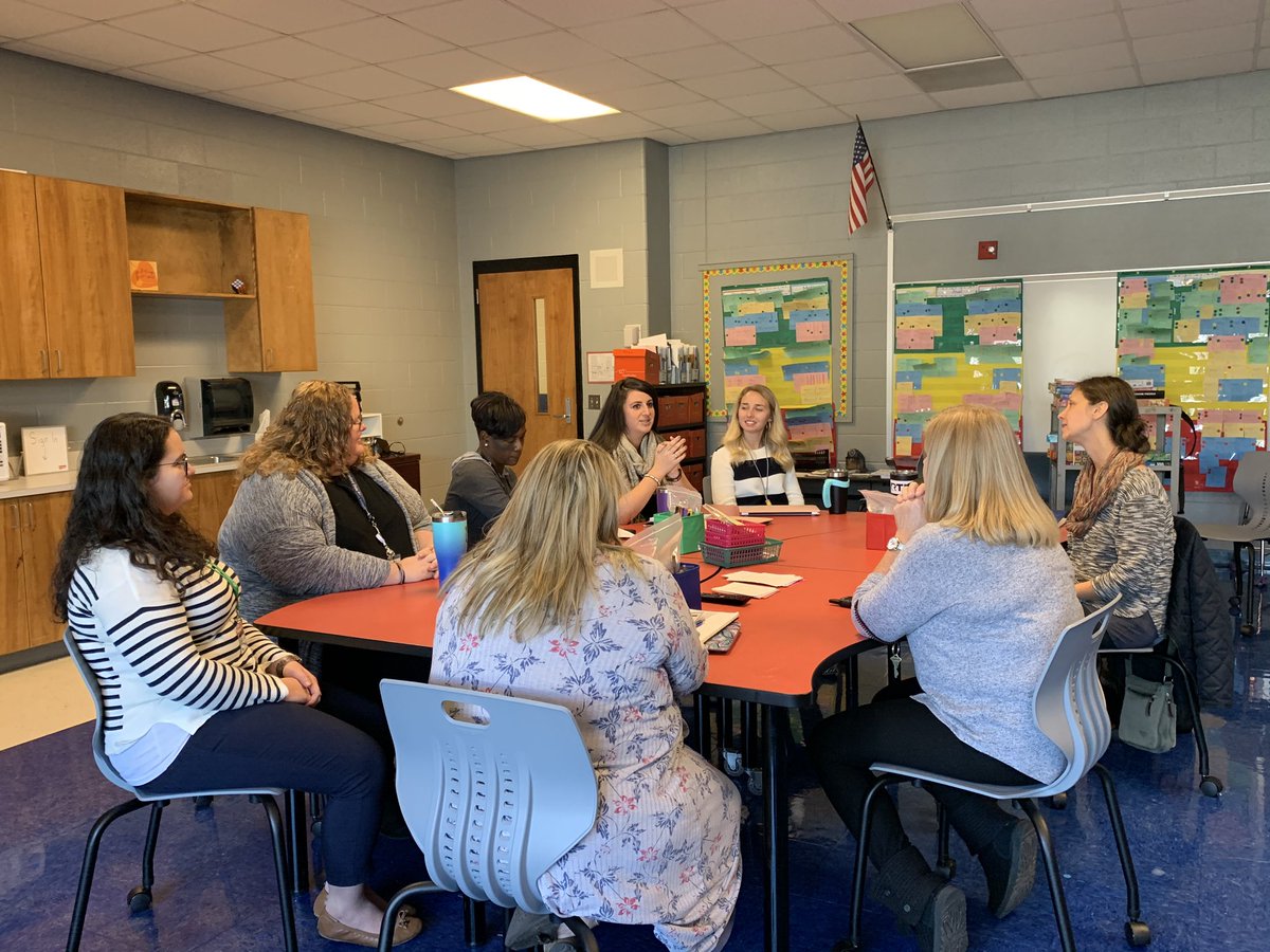 uncgrl02's tweet photo. Engaging in some self-compassion PD with Christine Lathren, MD from #uncch Learning the importance of being kind to ourselves! #mindfulness #selfcompassion https://t.co/39TfxhdhLy