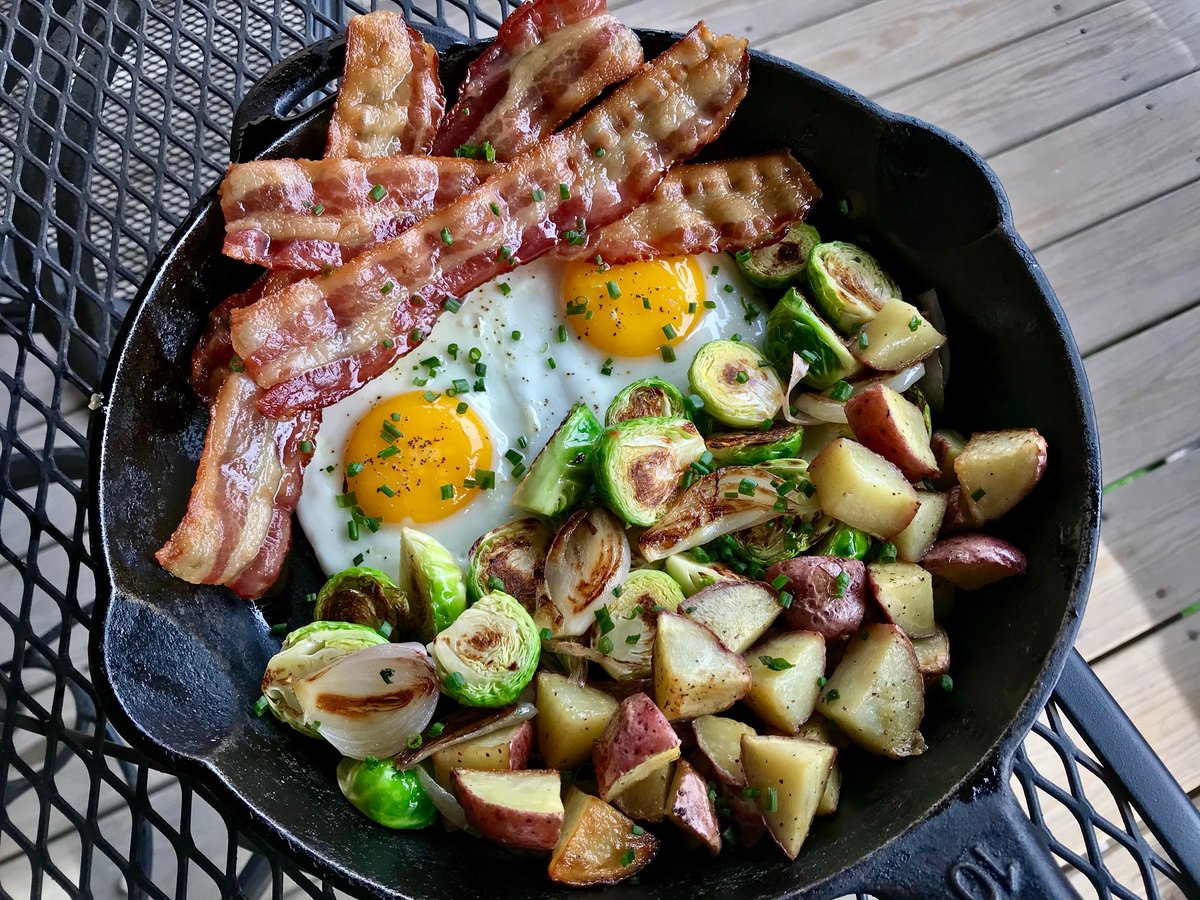 The first Monday of any decade can be difficult. We try and make it a little easier with Chicago’s very own bacon. 🥓🥓
#PeerBacon #MondayMotivation #bacon