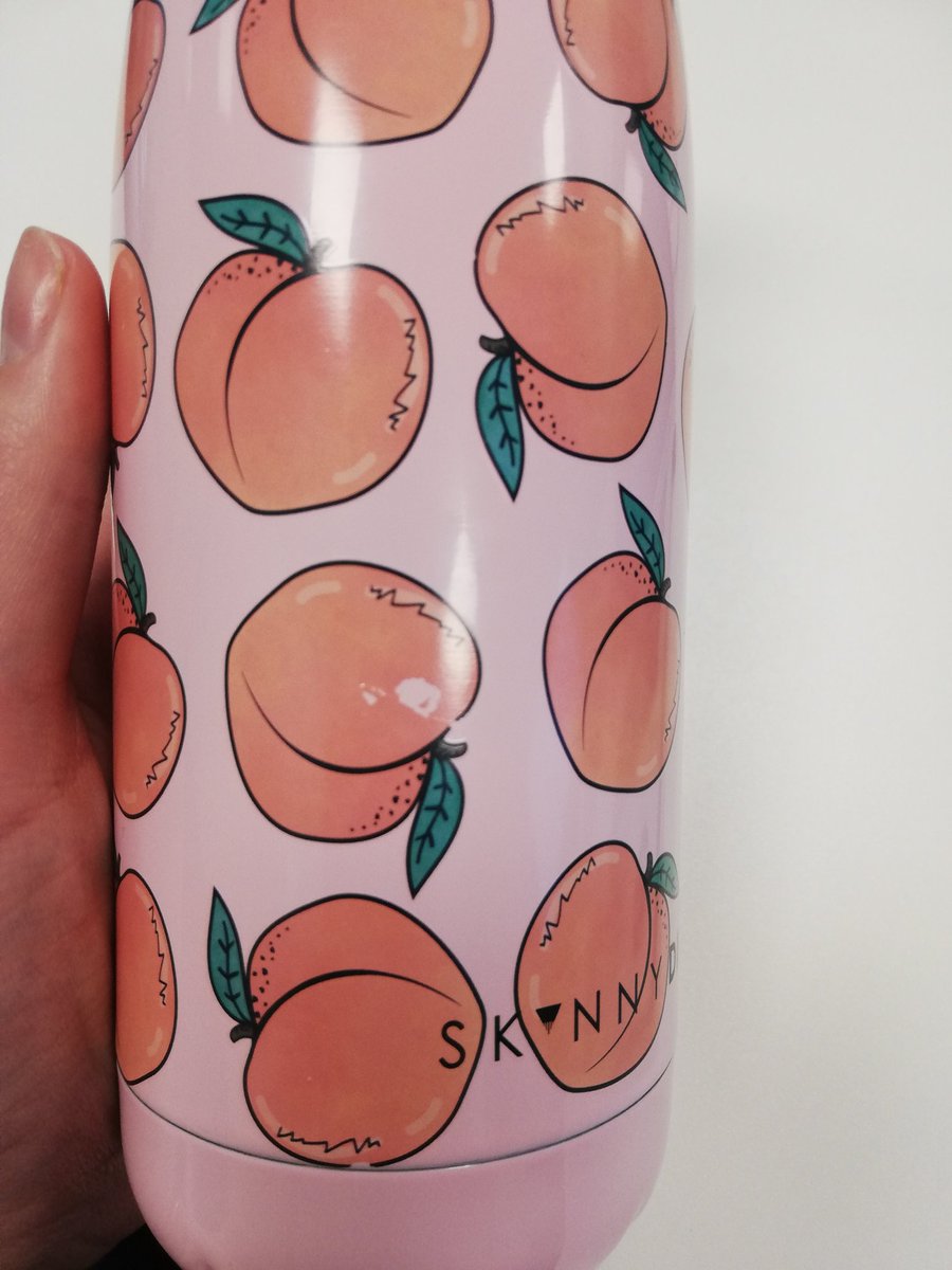 Ash_J_16's tweet photo. @SkinnydipLondon hey I received this water bottle for Christmas and this is the first time I've used it. The design is already flaking off! https://t.co/uR8bLyuWQL
