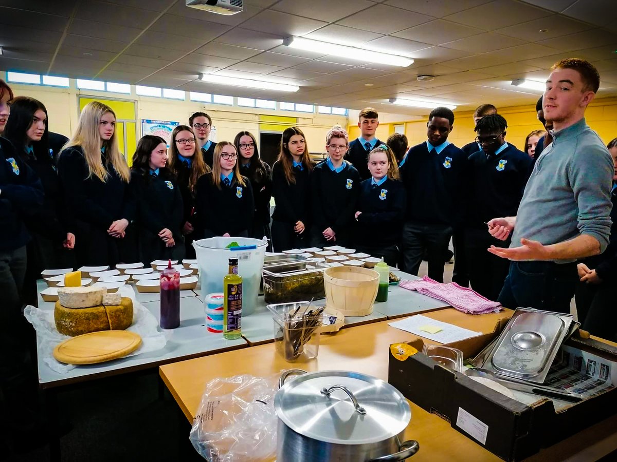 FEASTireland's tweet photo. We're back and ready to visit even more schools as we strive to improve #foodeducation in Ireland.

Book your schools @FEASTireland Ár mBía workshop today by emailing feastireland@gmail.com or DM us here.

#FEAST2020 #realfoodeducation #thisisirishfood https://t.co/1uyw3AdxnR