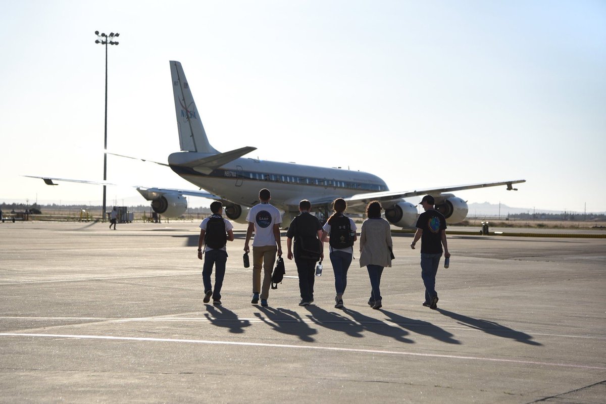 NASAInterns's tweet photo. Fly on a NASA aircraft studying the Earth this summer in California! ☀️✈️ 

The NASA Student Airborne Research Program - SARP 2020 internship application deadline is fast approaching (January 29, 2020). 💻

Apply at https://t.co/EJrnHWMbpe. Questions? Contact nasasarp@baeri.org. https://t.co/MECbkFMaRA