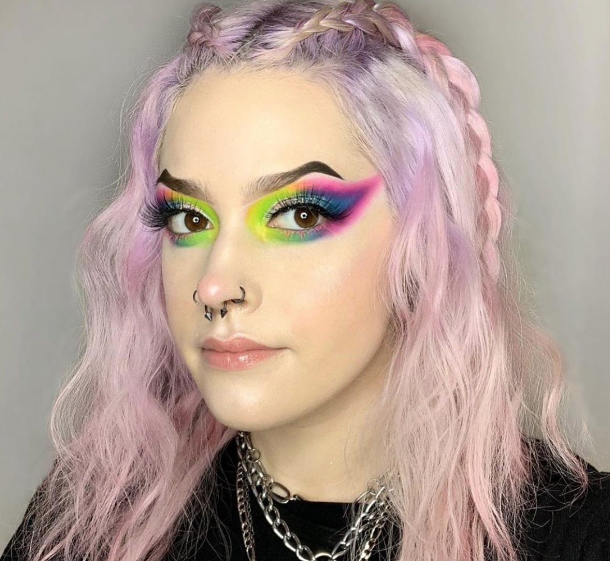 ENVIE Lashes (@envielashes) on Twitter photo Poppin’ in every colour 🔥 In love with all the colours by
<a href="/KirstyMears/">Kirsty Mears</a> wearing #EnvieLashes in the style ‘Tease’. Thank you for sharing this amaze look! What do you think of them? Poppin’ in every colour 🔥 In love with all the colours by
<a href="/KirstyMears/">Kirsty Mears</a> wearing #EnvieLashes in the style ‘Tease’. Thank you for sharing this amaze look! What do you think of them?