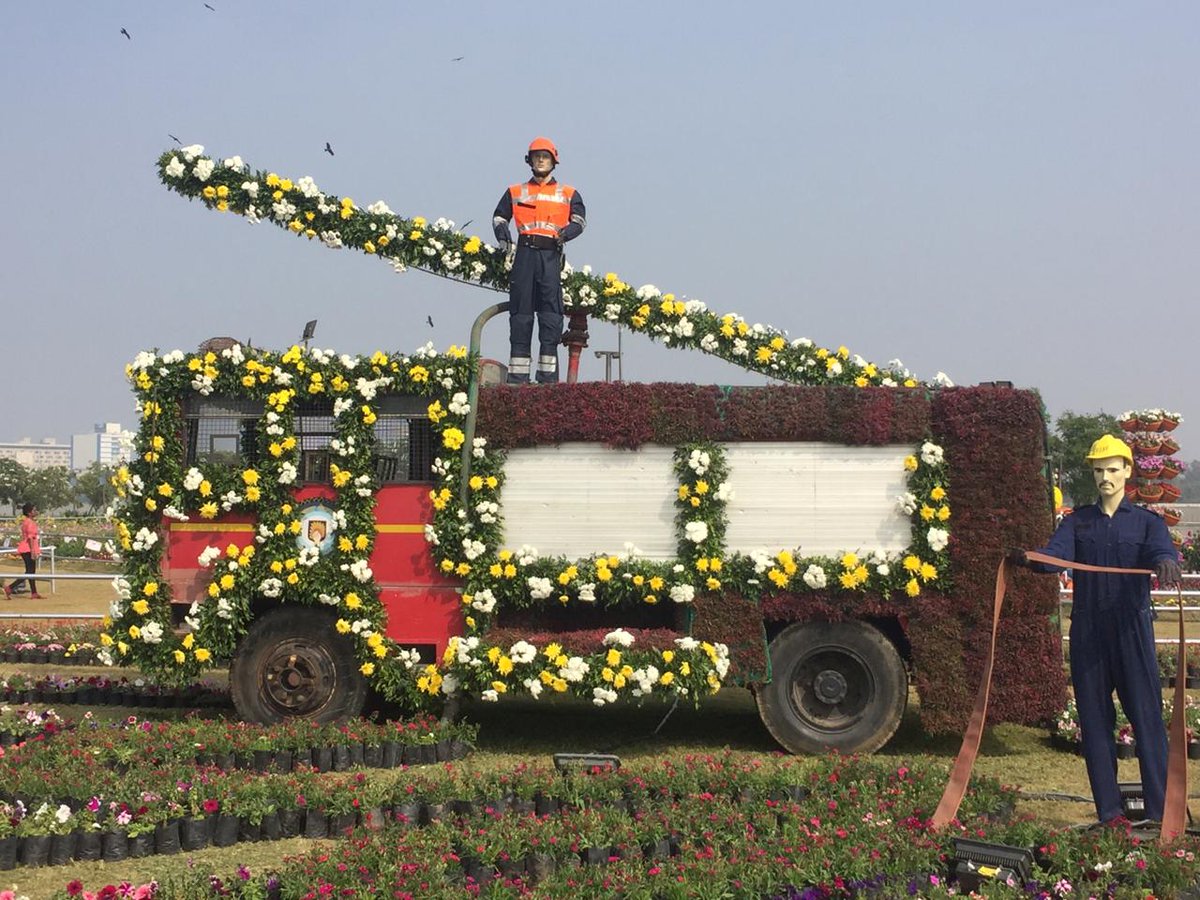 PRAVIN_M88's tweet photo. #AhmedabadFlower Show, Today RiverFund Opening By CMGujarat @vijayrupanibjp ji, #Missing by PM @narendramodi Ji This time,
@AmitShah ji.
Aaj Che #MaruAhmedabad
@CMOGuj @PMOIndia
#AhmedabadFlower๐ธ
#GujaratModel #gujarattourism #NewIndia
#Flowertheme https://t.co/GBS0yNTRU0