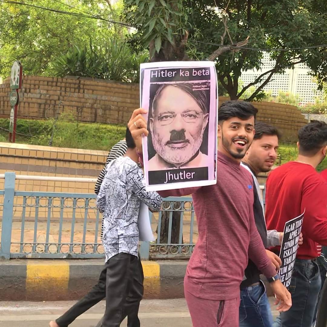 @snapnchat During the #HyderabadMillionMarch
Hitler ka beta JHUTLER.