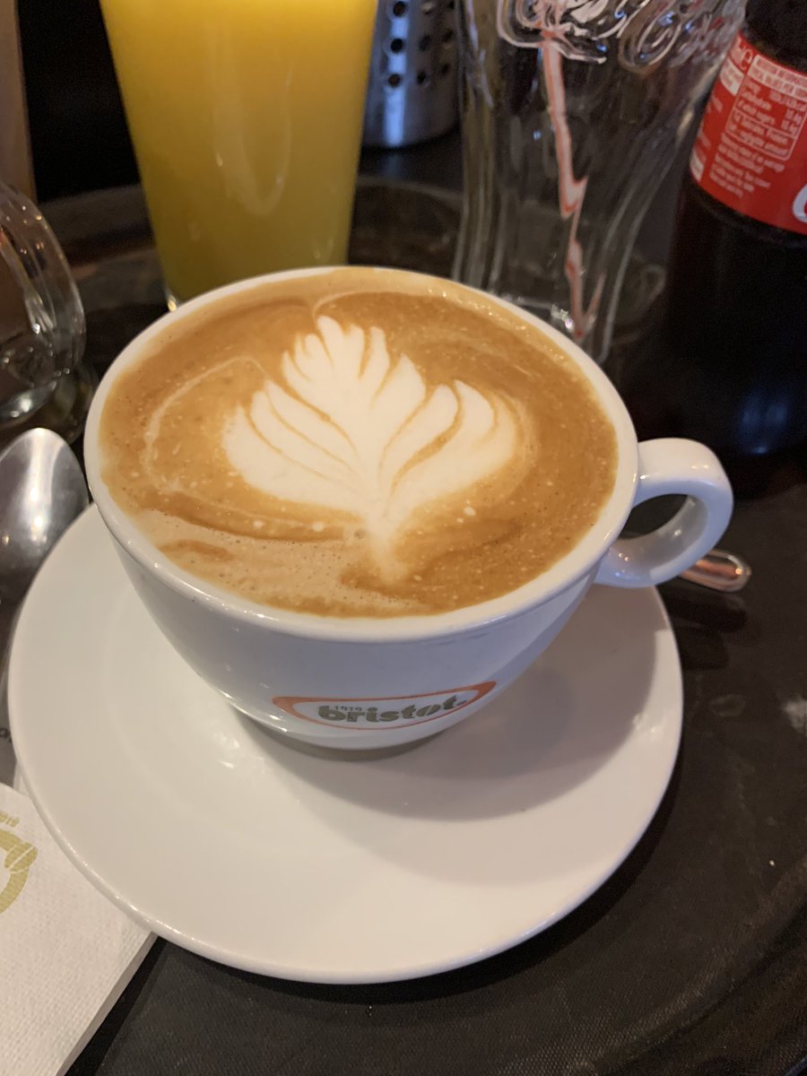 Mioscoffeebar's tweet photo. A freshly made flat white with smooth velvety milk ☕️ open until 5pm https://t.co/sZY7yqeOTV