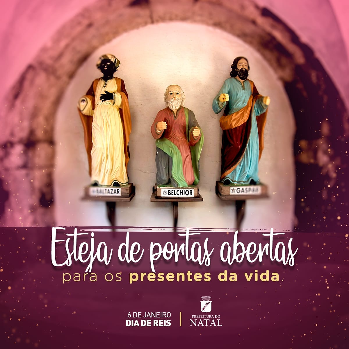 Guardanapo bordado à mão com o desenho dos Três Reis Magos | Natal |  Cristina Oria, image size:1200x1200