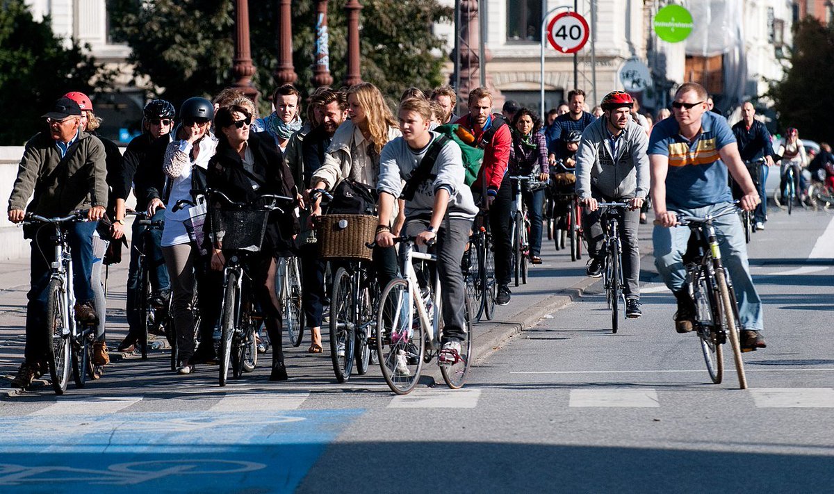 In Kopenhagen zijn ze net zo fietsleip als in Nederland. Toch zijn er ook een hoop verschillen. Ik schreef er een stukje over link.medium.com/avDjNc6J12